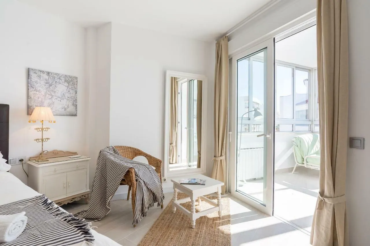 Tgh/ Marbella Beachfront And Center Apartamento